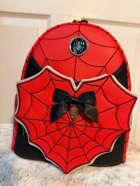 ✨NWT✨Loungefly Marvel Spider-Man Web Heart Mini Backpack